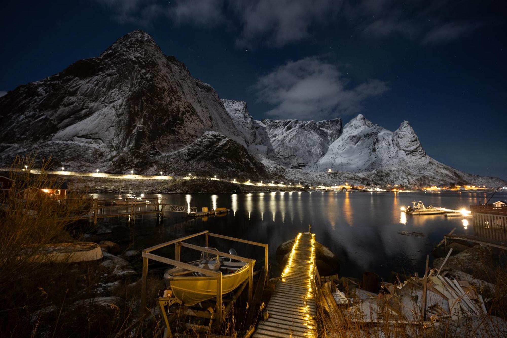 Reine Retro Villa - Cozy Villa With A Fantastic View Buitenkant foto